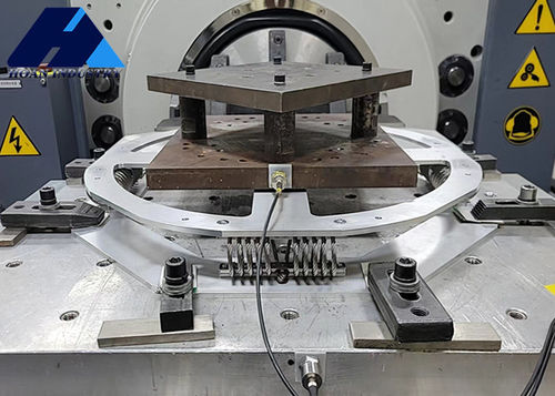 Het laatste nieuws van het bedrijf over Xi'an Hoan Microwave Co.. Ltd won het octrooi certificaat van nieuwe trillingsisolator producten