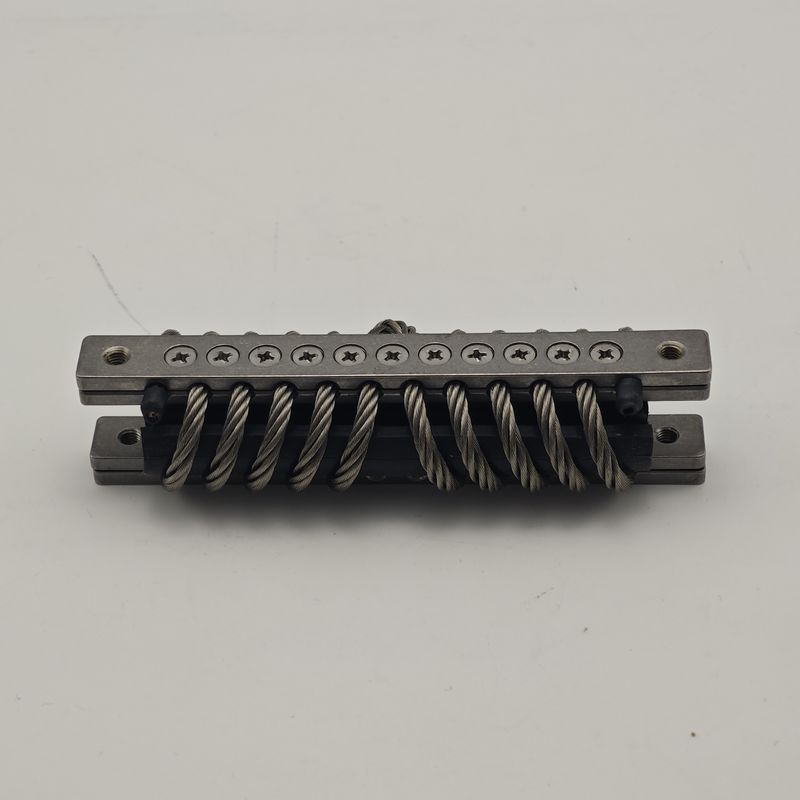 Aangepaste GX-40AN staalkabeltrillingsdemper met afmetingen van 113mm*40mm, 32,5±mm dikte en een bedrijfstemperatuur van 1000℃-1800℃