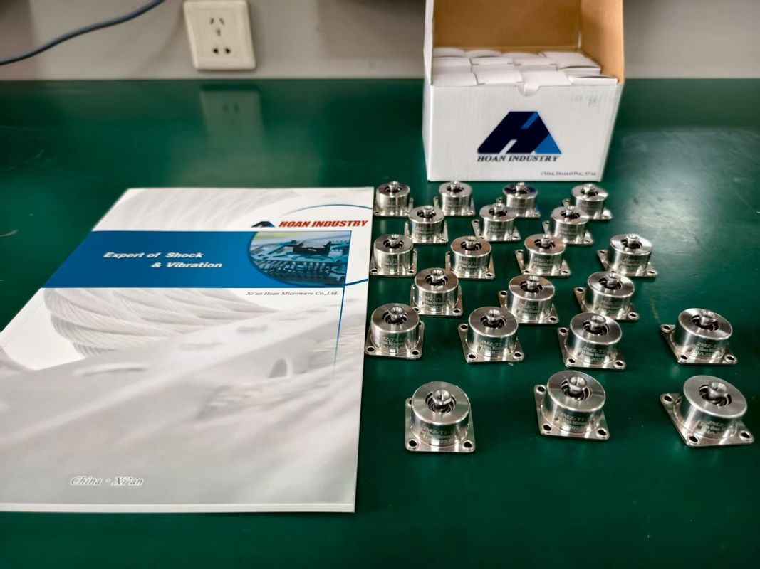 JMZ-TK-2.5A Trekkingsdempende trillingsisolator met een temperatuurbereik van -40 °F tot 180 °F en een afbuiging van 0,5-1,5 inch voor precisiebeveiliging van apparatuur